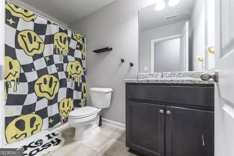 Bath - 305 Longbridge Way, Perry, GA 31069 photo 1 of 1