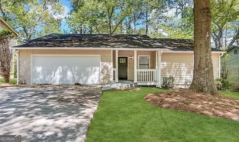 5468 Pepperwood Ct, Stone Mountain, GA 30087
