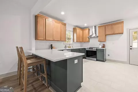 Kitchen - 2020 E 40th St, Savannah, GA 31404 photo 1 of 7