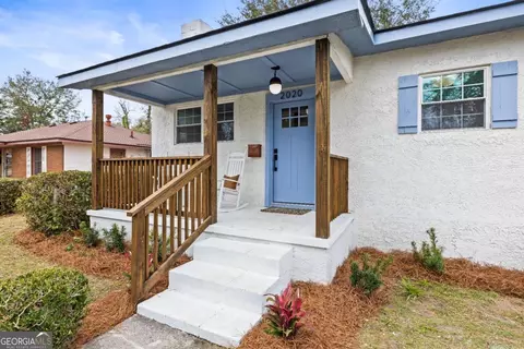 Exterior - 2020 E 40th St, Savannah, GA 31404 photo 2 of 8