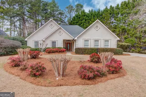 608 Sweetfern Ln, Sugar Hill, GA 30518