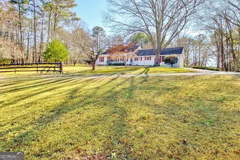 125 Keyland Dr, Fayetteville, GA 30215