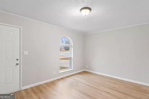Living - 6973 Stephens Dr, Rex, GA 30273 photo 3 of 5