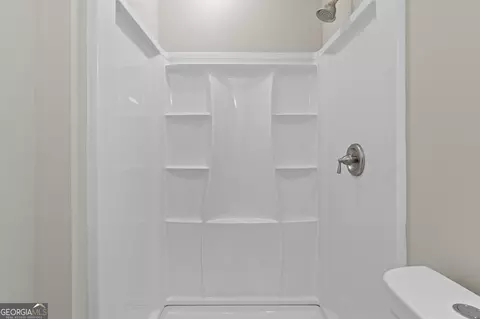 Bath - 6973 Stephens Dr, Rex, GA 30273 photo 3 of 3