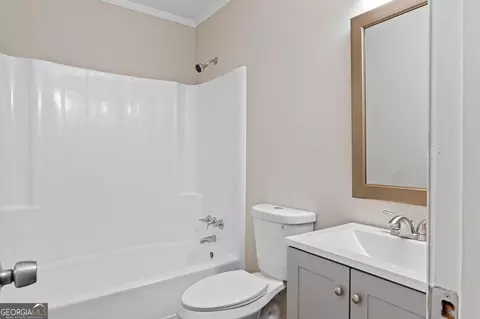 Bath - 6973 Stephens Dr, Rex, GA 30273 photo 1 of 3
