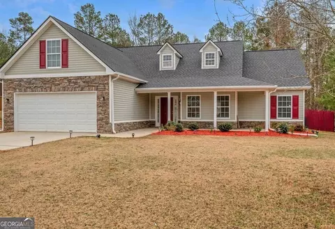 10 Oakbrook Ln, Covington, GA 30016