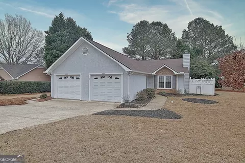 225 Cornwallis Way, Fayetteville, GA 30214