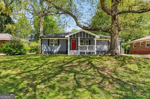 3002 Laguna Dr, Decatur, GA 30032