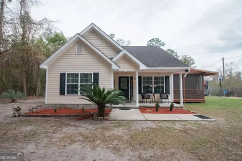 217 Pinckney Dr, Folkston, GA 31537