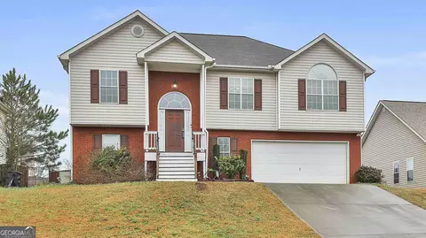 5847 Colonnade Dr, Rex, GA 30273