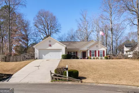 7290 Hunters Trace Dr, Cumming, GA 30028