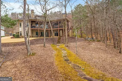 Exterior - 1242 N Edgewater Trl, Toccoa, GA 30577 photo 8 of 10