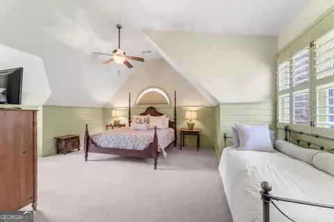 Bedroom - 1242 N Edgewater Trl, Toccoa, GA 30577 photo 8 of 9