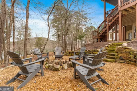 Exterior - 1242 N Edgewater Trl, Toccoa, GA 30577 photo 5 of 10