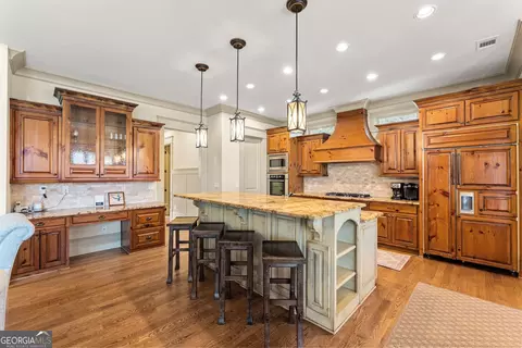 Kitchen - 1242 N Edgewater Trl, Toccoa, GA 30577 photo 2 of 3