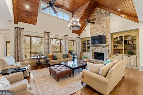 Living - 1242 N Edgewater Trl, Toccoa, GA 30577 photo 2 of 3
