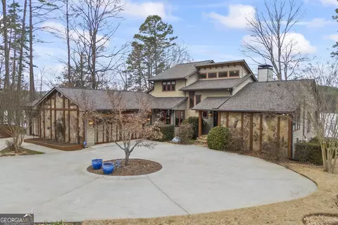 407 Currahee Pt, Toccoa, GA 30577