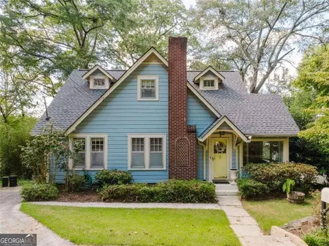 8 Vassar Dr, Rome, GA 30161