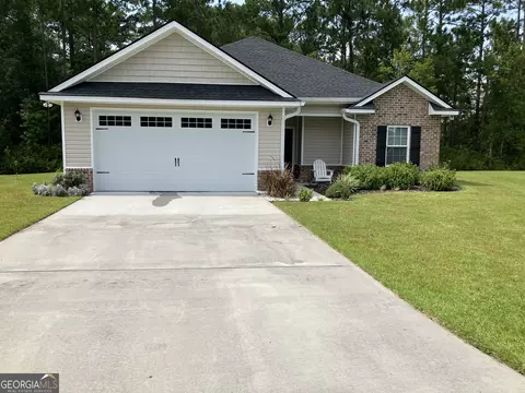 270 Bridgewater Ln SE, Darien, GA 31305