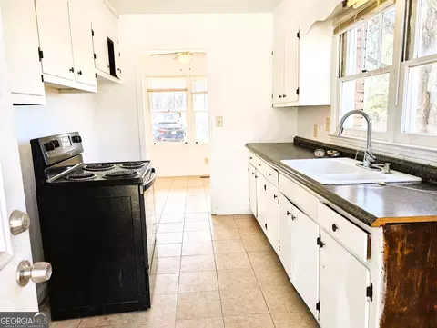 Kitchen - 617 W Currahee St, Toccoa, GA 30577 photo 2 of 3
