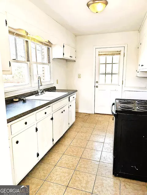 Kitchen - 617 W Currahee St, Toccoa, GA 30577 photo 3 of 3