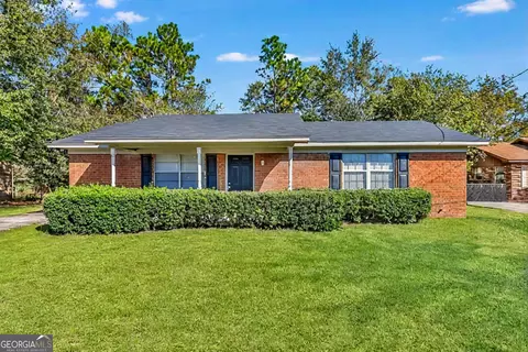116 Deerwood Ct, Hinesville, GA 31313