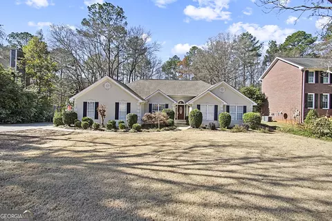 183 Rivoli Lndg, Macon, GA 31210