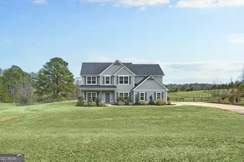 2106 Smokey Rd, Newnan, GA 30263