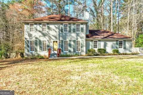 220 Mimosa Dr, Fayetteville, GA 30214