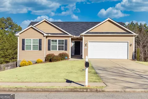 1909 Roxey Ln, Winder, GA 30680