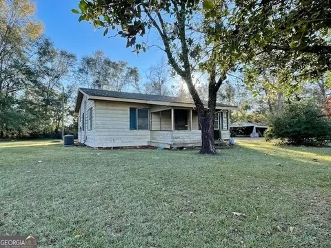 220 Perkins Mill Rd, Claxton, GA 30417