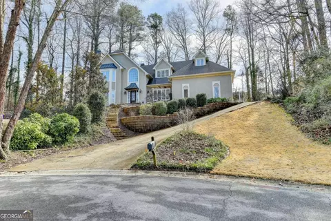 976 Forest Pond Cir, Marietta, GA 30068