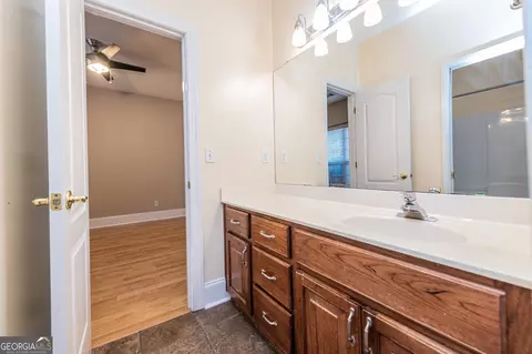 Bath - 115 Grove Ct, Centerville, GA 31028 photo 5 of 10