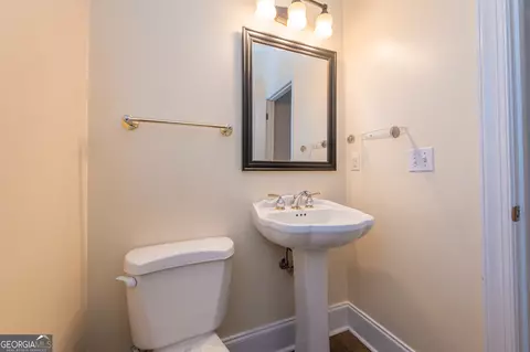 Bath - 115 Grove Ct, Centerville, GA 31028 photo 3 of 10