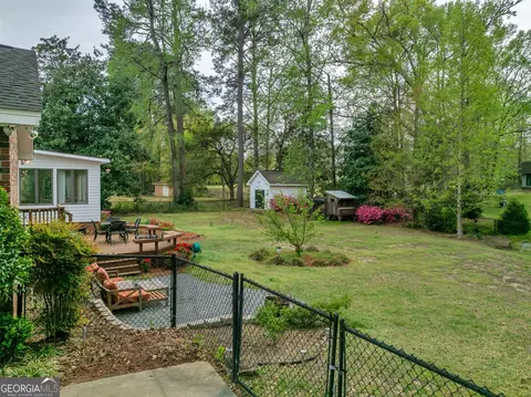 Exterior - 1706 Murphy Ln, Dublin, GA 31021 photo 11 of 13