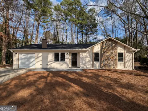 8168 Spring Ct, Riverdale, GA 30274