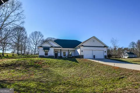455 Stonington Dr, Mount Airy, GA 30563
