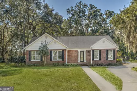 61 River Bend Dr, Saint Marys, GA 31558