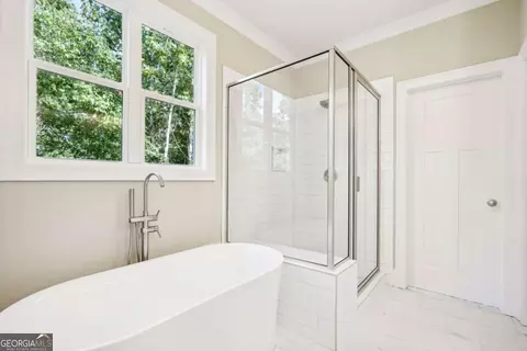 Bath - 105 Bob White Dr, Calhoun, GA 30701 photo 1 of 2