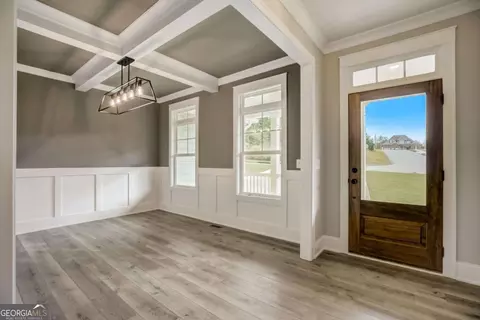 Entry Way - 105 Bob White Dr, Calhoun, GA 30701 photo 2 of 4