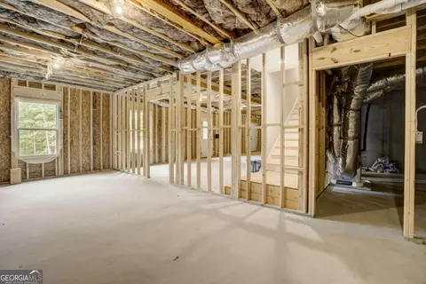 Entry Way - 105 Bob White Dr, Calhoun, GA 30701 photo 4 of 4