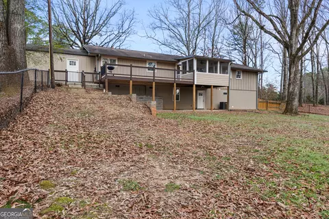 Exterior - 1915 Pine Rd, Dacula, GA 30019 photo 7 of 9