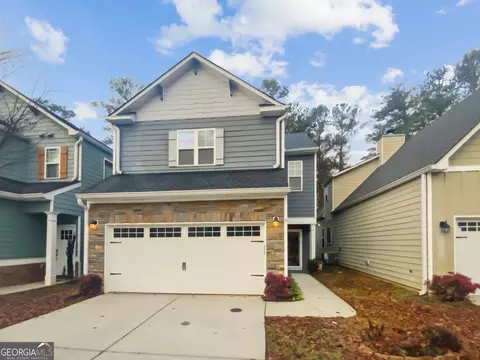 18 E Newnan Rd #B, Newnan, GA 30263