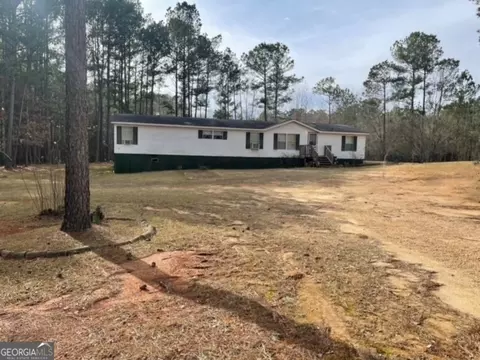 70 Hollis Rd, Yatesville, GA 31097