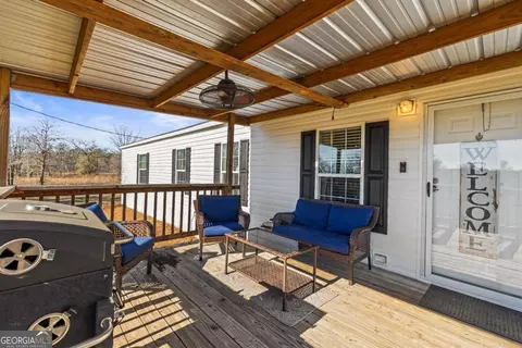 Exterior - 4325 Settlement Rd, Register, GA 30452 photo 2 of 5