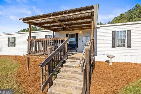 Exterior - 4325 Settlement Rd, Register, GA 30452 photo 1 of 5