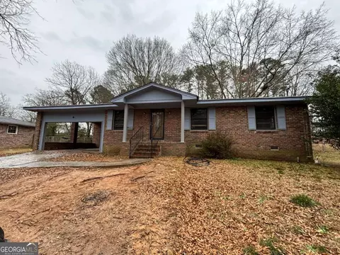 3450 Estes Dr, Atlanta, GA 30349
