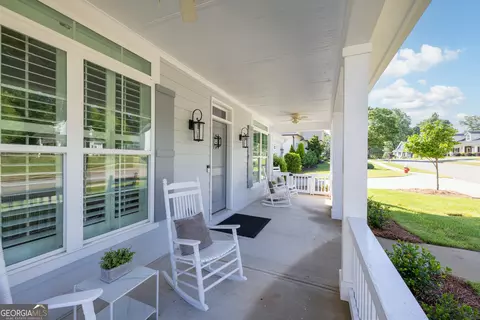 Exterior - 746 Markhams Dr, Madison, GA 30650 photo 3 of 11