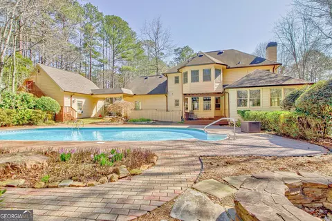 233 Spear Rd, Fayetteville, GA 30215