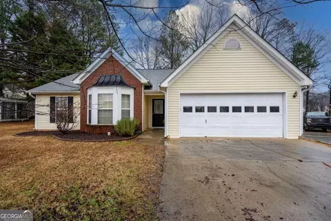 555 Burnham Rdg, Lawrenceville, GA 30046